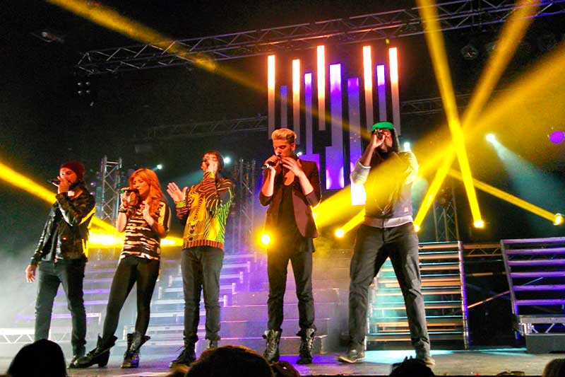 Pentatonix playing live